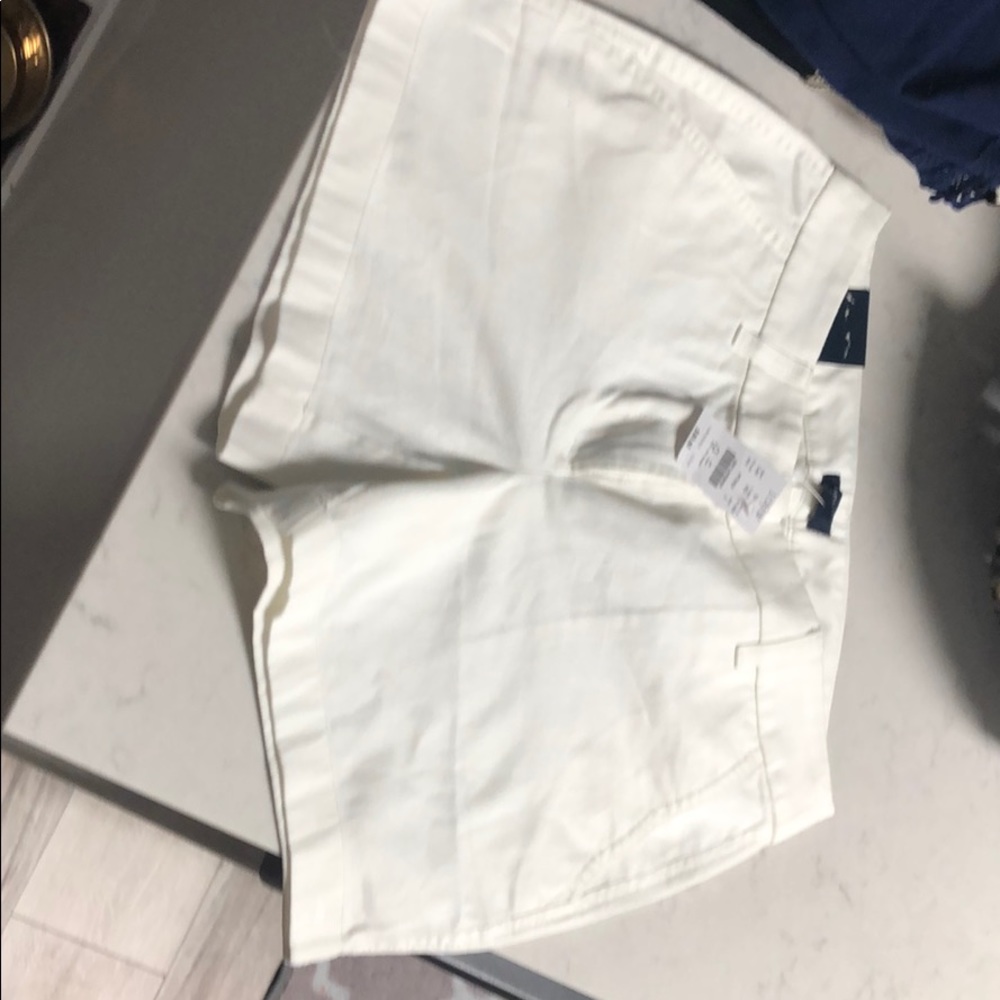 NWT Women’s white J.Crew shorts